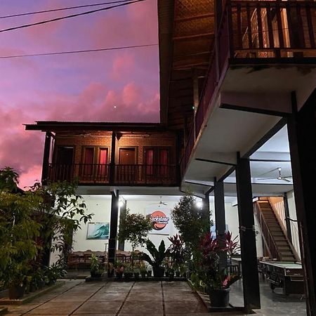 Watukarung Sackstone Guesthouse Kalak Exterior foto
