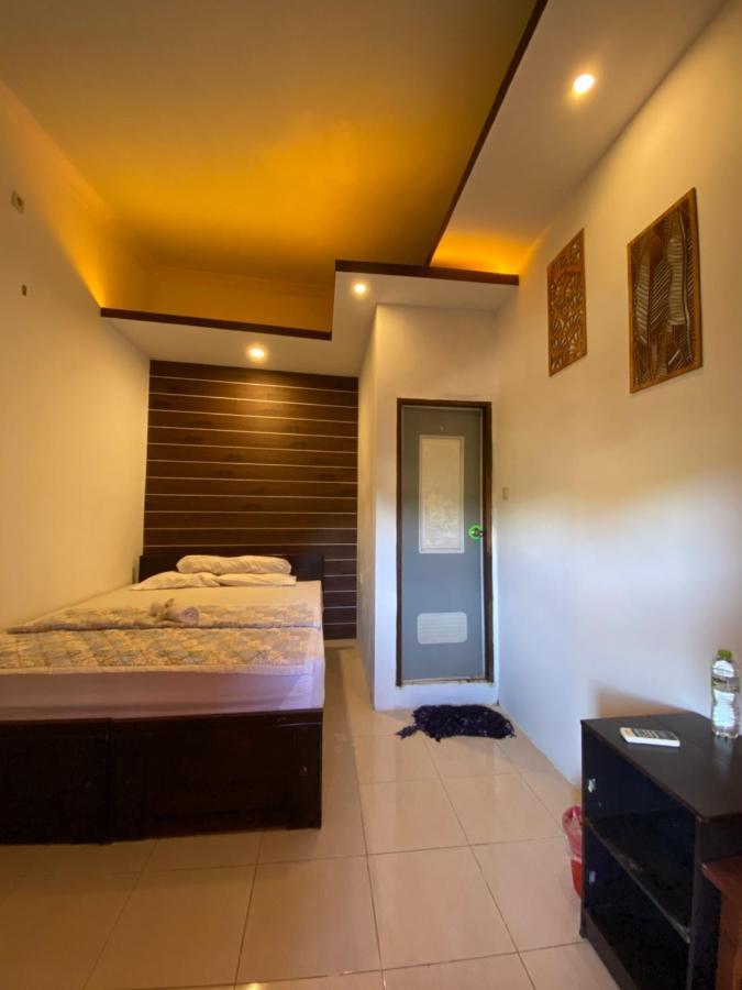 Watukarung Sackstone Guesthouse Kalak Exterior foto