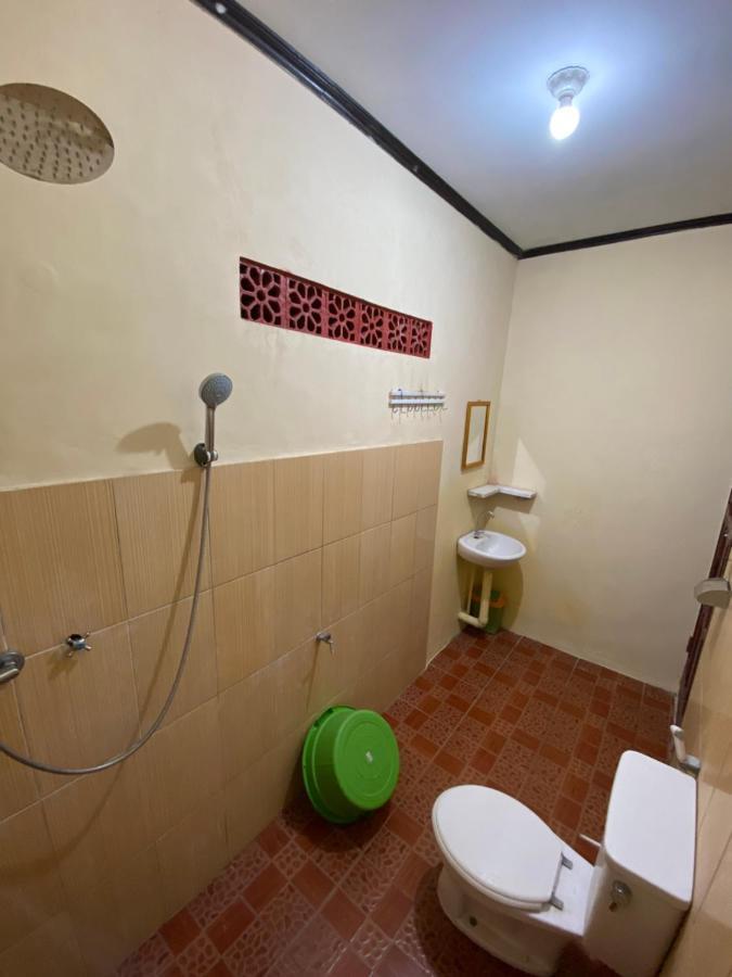 Watukarung Sackstone Guesthouse Kalak Exterior foto